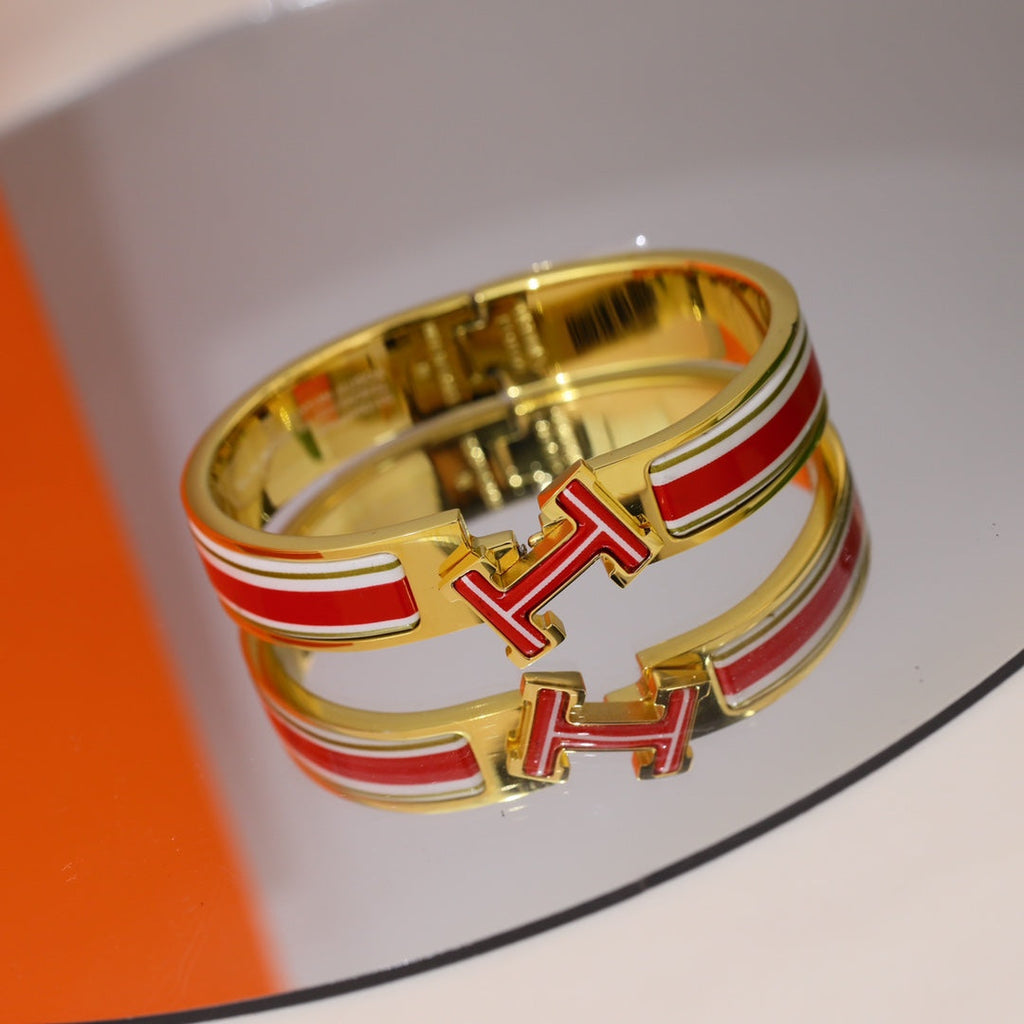 18K Clic Hermes Red & White Bracelet