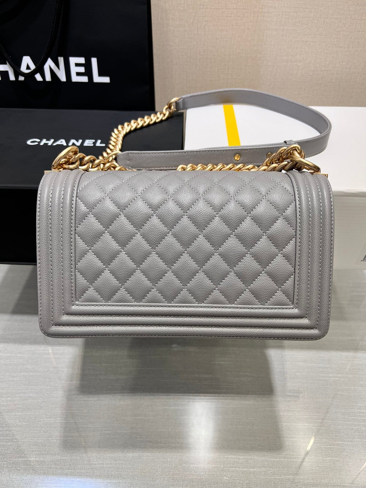 CHANEL BOY BAG MEDIUM 25 GREY CAVIAR GOLD HARDWARE