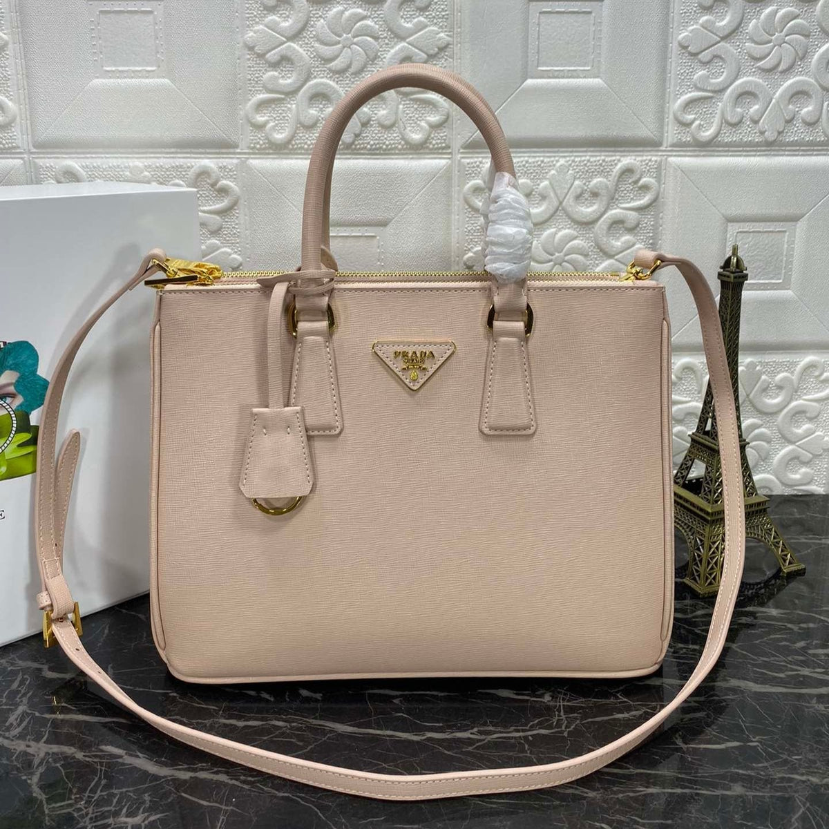 PRADA GALLERIA 32 BAG IN BEIGE SAFFIANO LEATHER