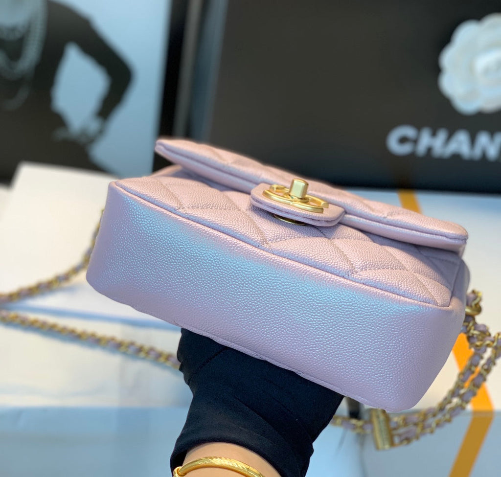 CHANEL 25S CLASSIC FLAP 19 CM IN MAUVE PINK CAVIAR LEATHER WITH GOLD HARDWARE
