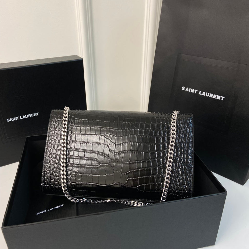KATE TASSEL 24 CROCODILE PATTERN CALFSKIN BLACK WITH SILVER LOGO