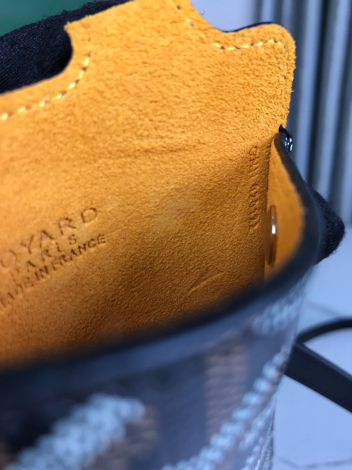 MONTMARTRE GM CASE 18 IN BLACK GOYARDINE CANVAS