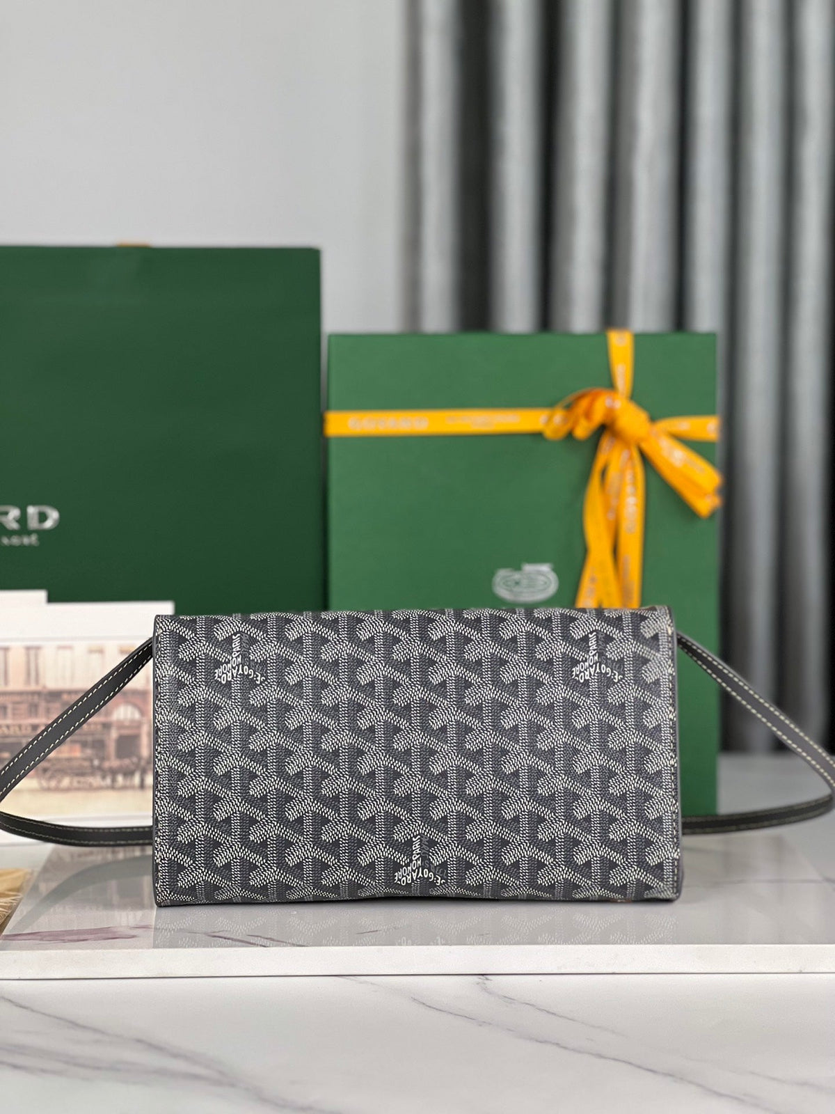 MONTE-CARLO PM CLUTCH 25 IN GRAY GOYARDINE CANVAS