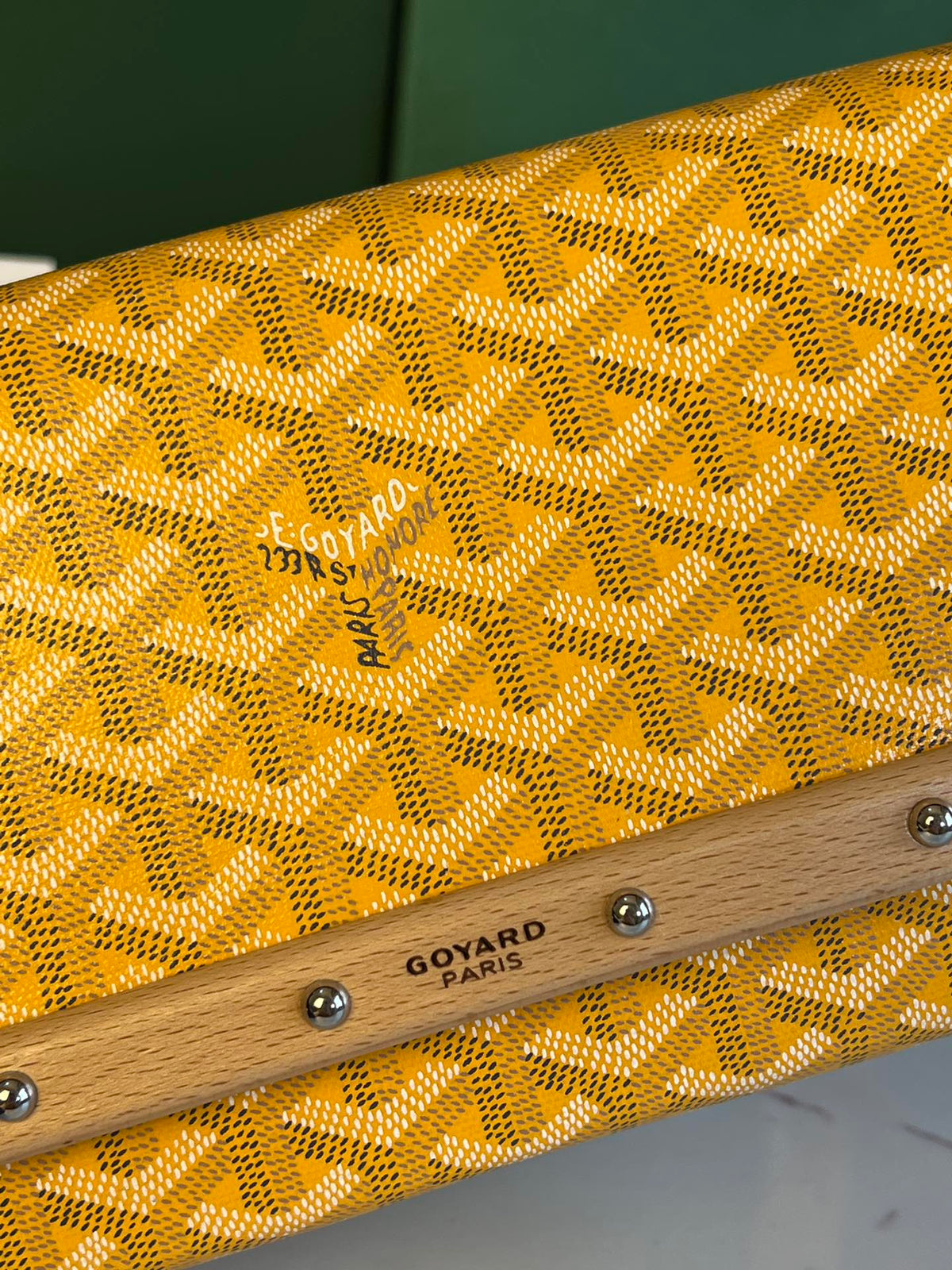 MONTE-CARLO PM CLUTCH 25 IN YELLOW GOYARDINE CANVAS