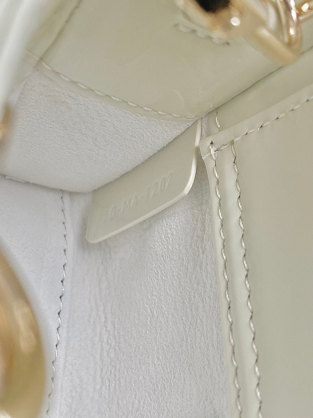 DIOR MINI D-JOY BAG 17 IN WHITE LAMBSKIN