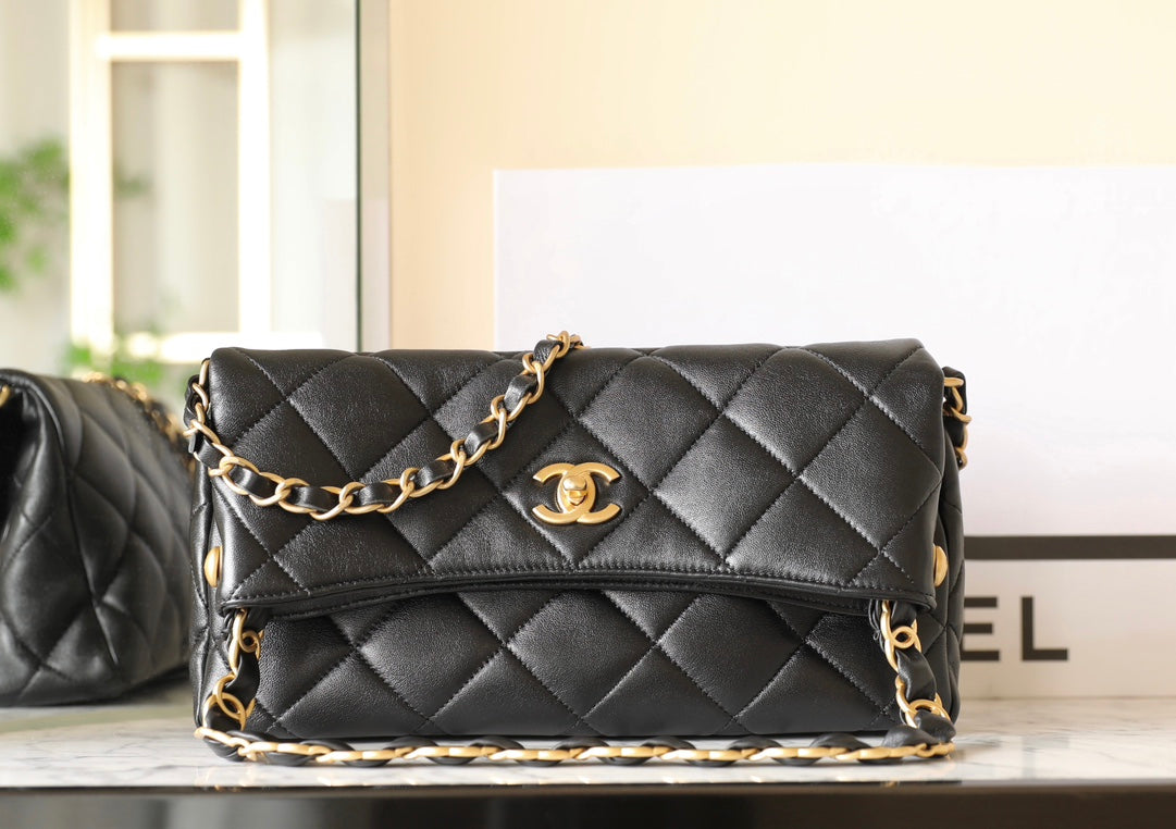 CHANEL 25S TOTE 30 CM IN BLACK LAMBSKIN WITH GOLD HARDWARE