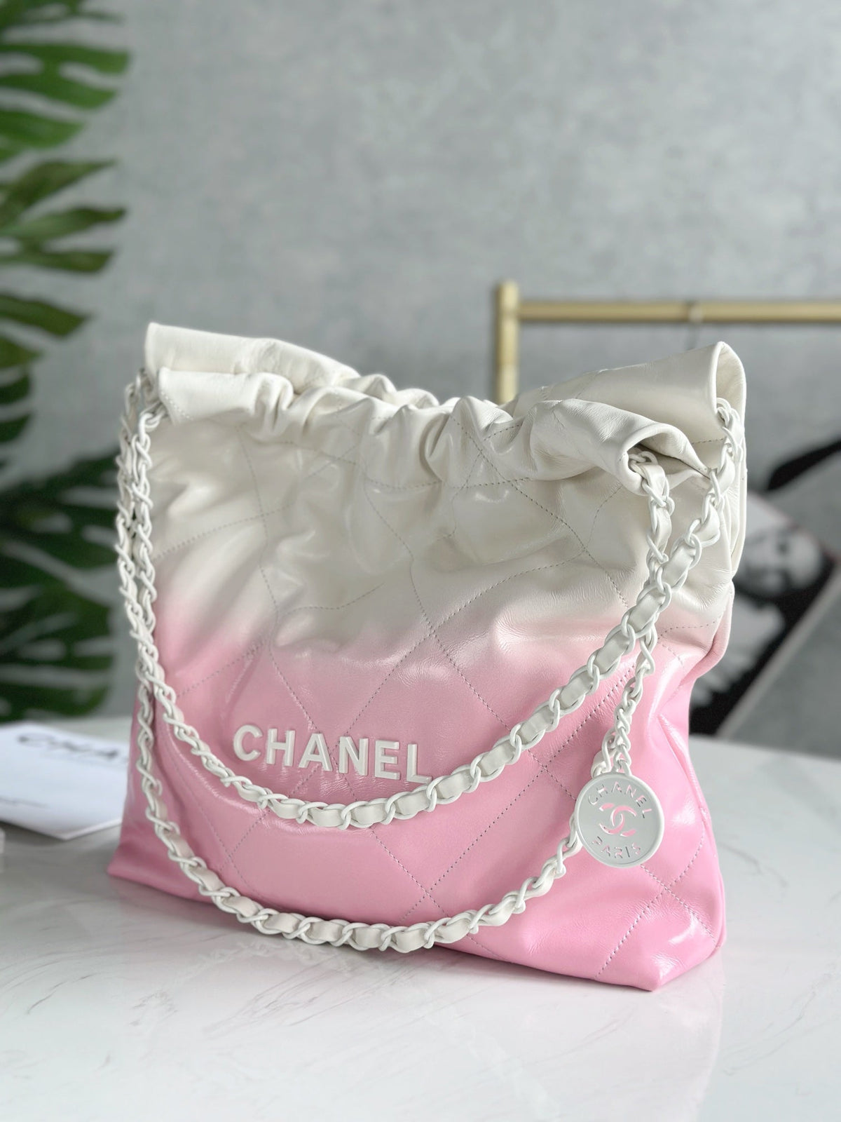 CHANEL 22 BAG 25S 42 CM IN PASTEL PINK MIX WHITE LAMBSKIN WITH WHITE HARDWARE