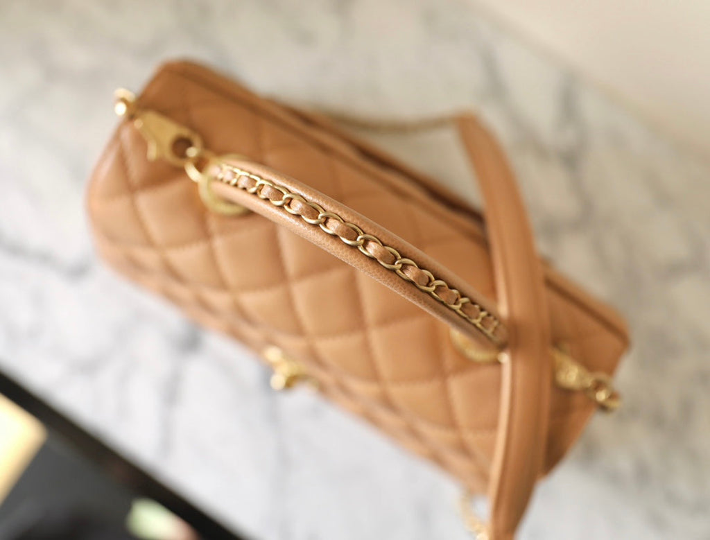 CHANEL 25S FLAP BAG 24 CM IN LIGHT BROWN LAMBSKIN WITH GOLD HARDWARE