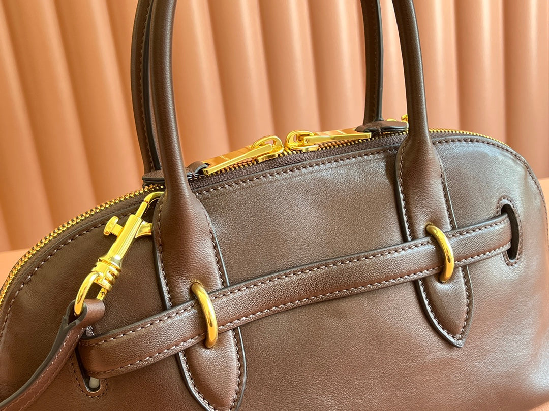 AVENTURE NAPPA BAG 33 IN CEDAR BROWN LAMBSKIN GOLD HARDWARE