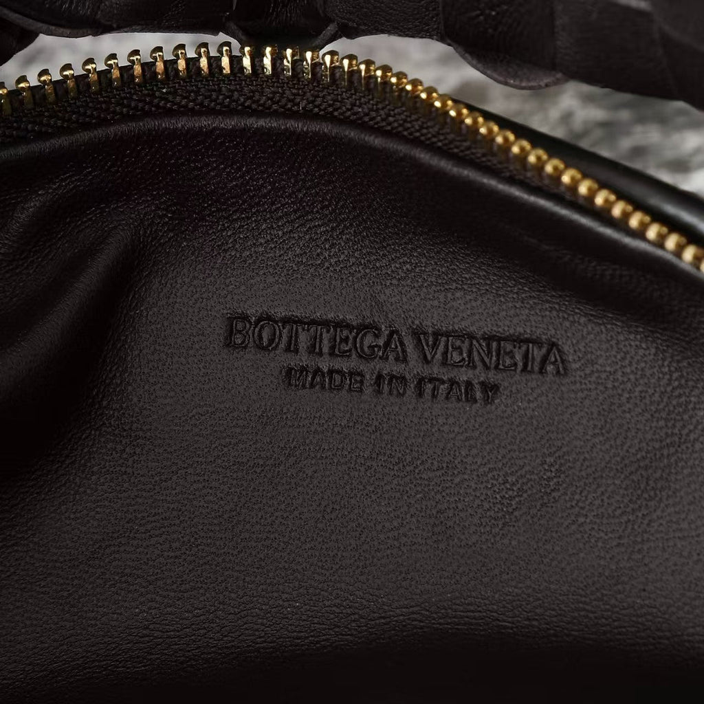 BOTTEGA VENETA 25S MINI JODIE 26 IN CHOCOLATE BROWN CALFSKIN