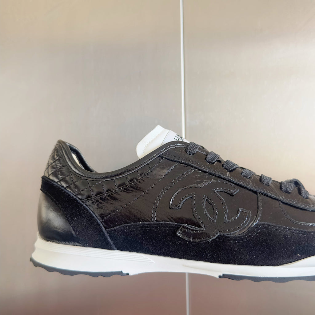 CHANEL 25S SNEAKERS 20MM IN BLACK GLOSSY CALFSKIN