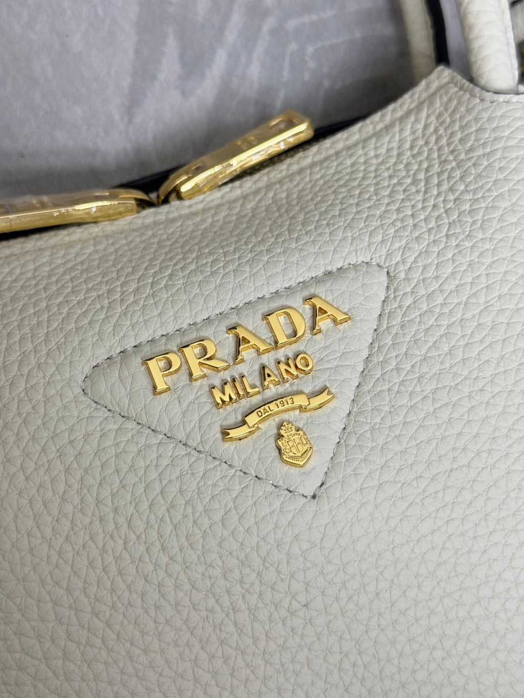 PRADA 25S SMALL BAG 23 IN IVORY CALFSKIN GOLD HARDWRE