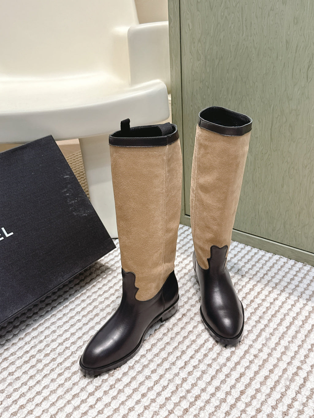 CHANEL 25S KNEE-HIGH BOOTS IN TAN BROWN SUEDE MIX BLACK CALFSKIN