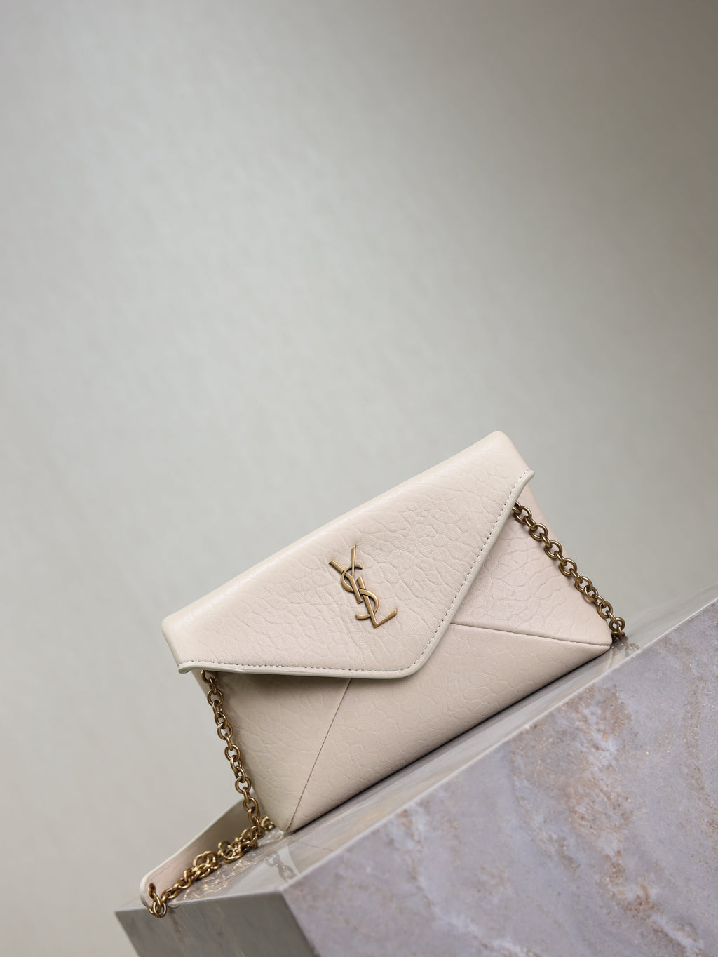 YSL 25S CALYPSO MINI 19 IN BLANC VINTAGE LAMBSKIN GOLD HARDWARE