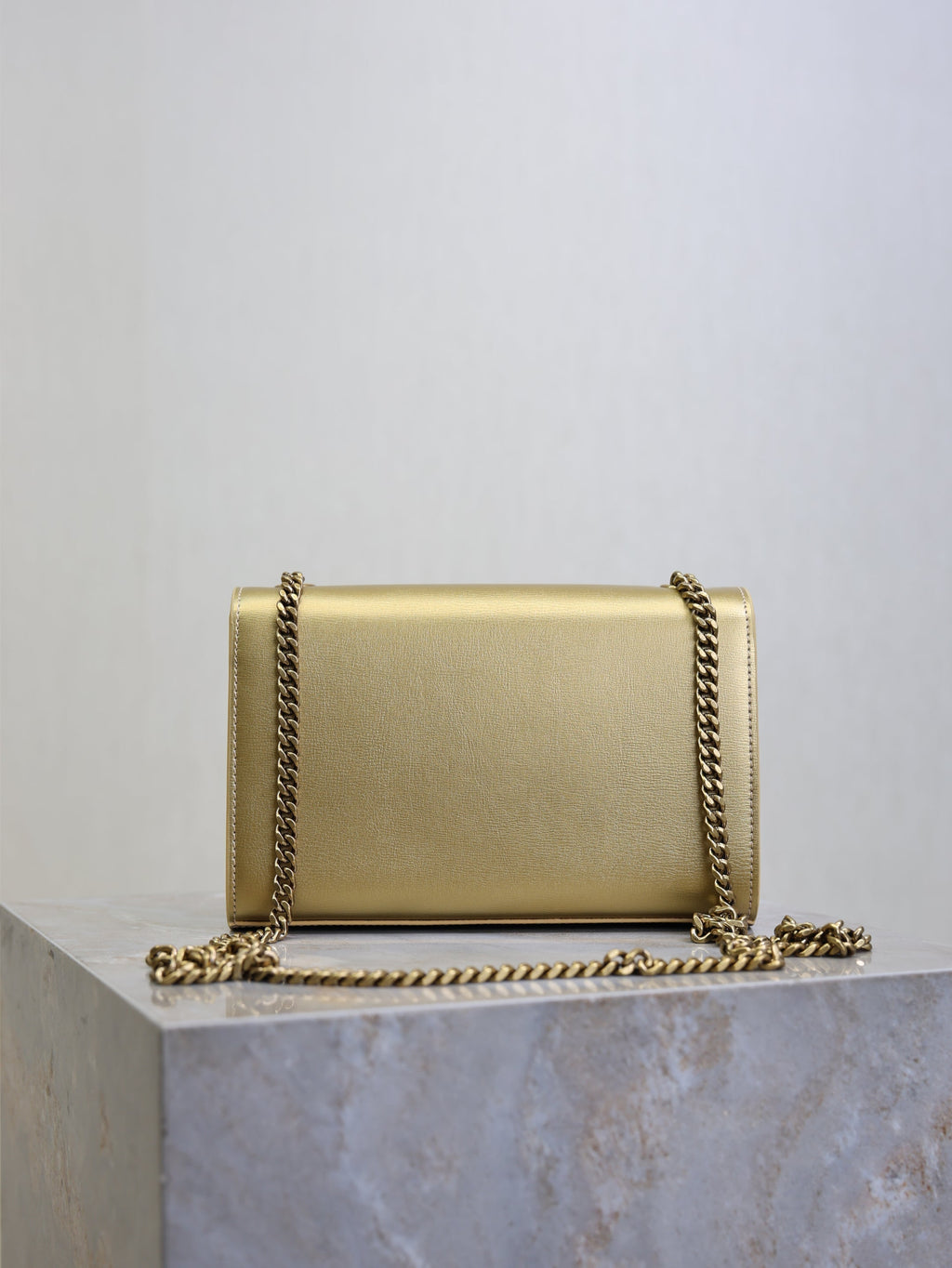 YSL 25S KATE TASSEL 20 IN GOLD METALLIC CALFSKIN GOLD HARDWRE