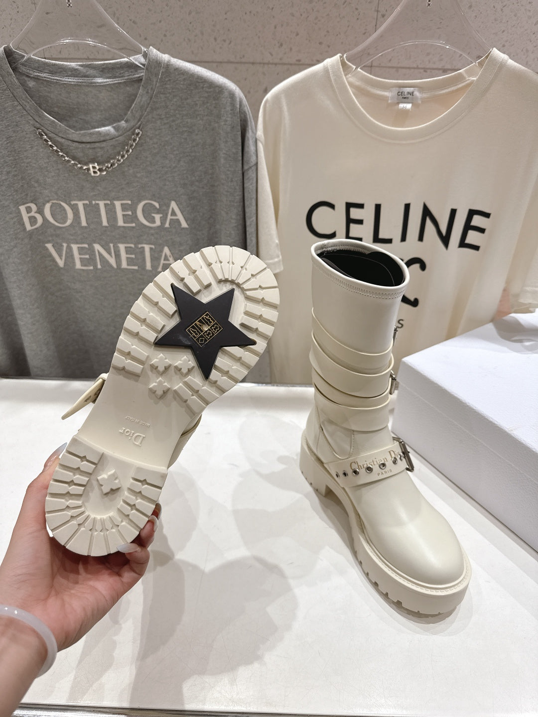 DIOR 25S BIKER BOOTS IN CREAM WHITE CALFSKIN WITH SILVER HARDWARE