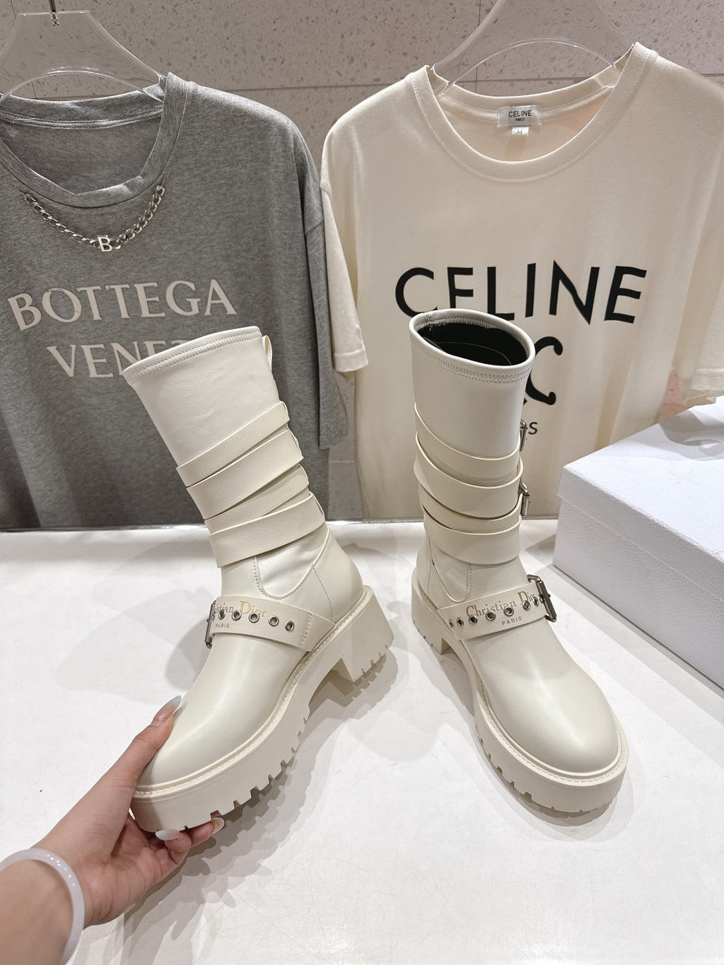 DIOR 25S BIKER BOOTS IN CREAM WHITE CALFSKIN WITH SILVER HARDWARE