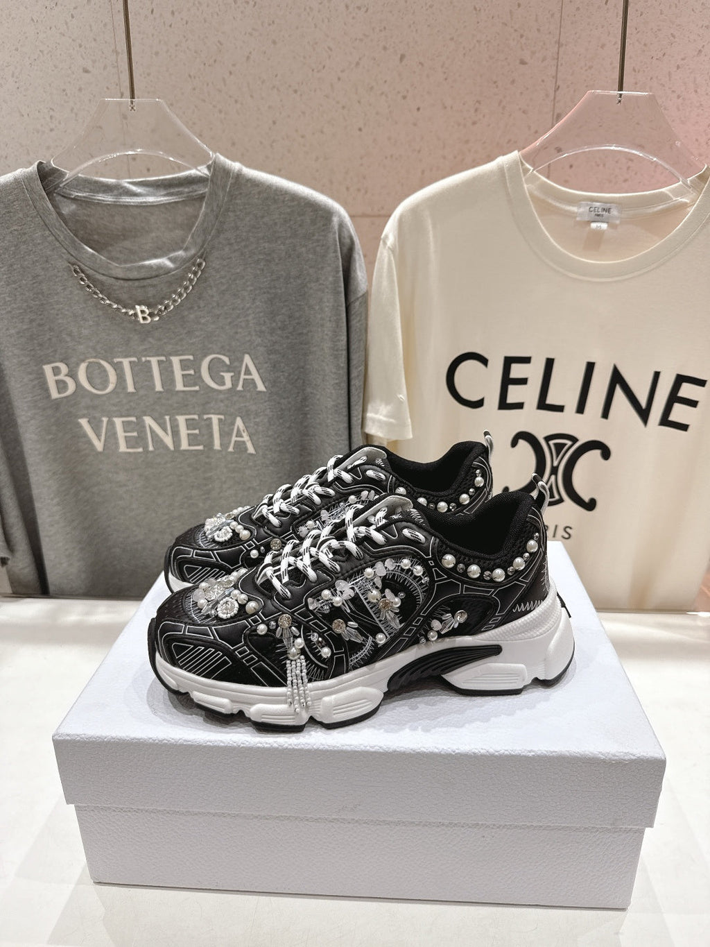 DIOR 25S SNEAKER IN BLACK LAMBSKIN AND MESH FABRIC WITH PEARL DETAILING