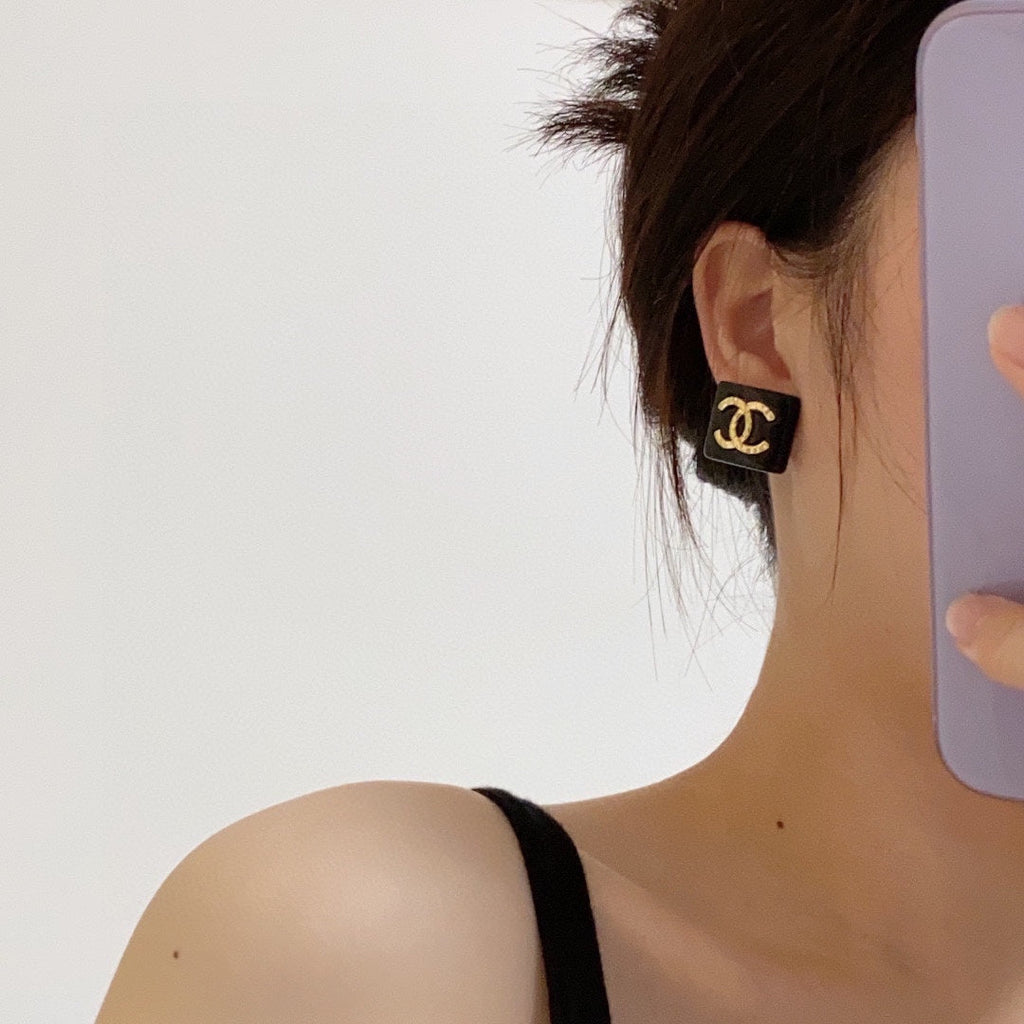 18K  Chanel Black Resin Square Earrings