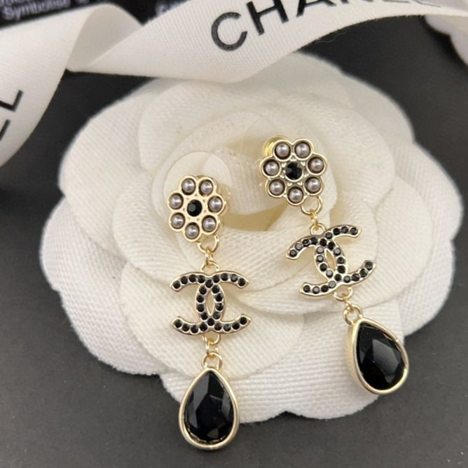 18K  Chanel Black Crystals Earrings