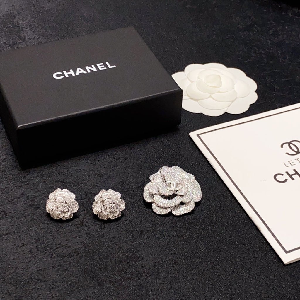 18K  Chanel Camellia Diamond Earrings
