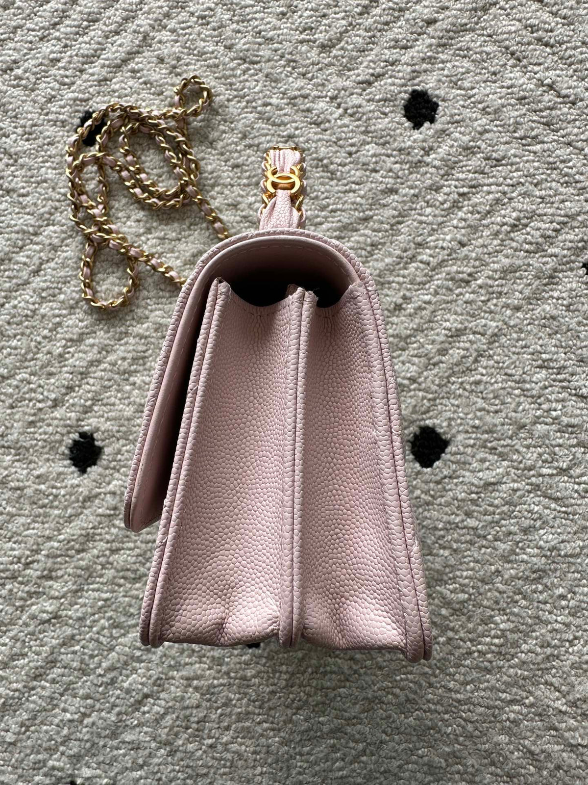 CHANEL 25S CLASSIC WALLET ON CHAIN 19 IN LIGHT PINK LAMBSKIN WITH GOLD HARDWARE