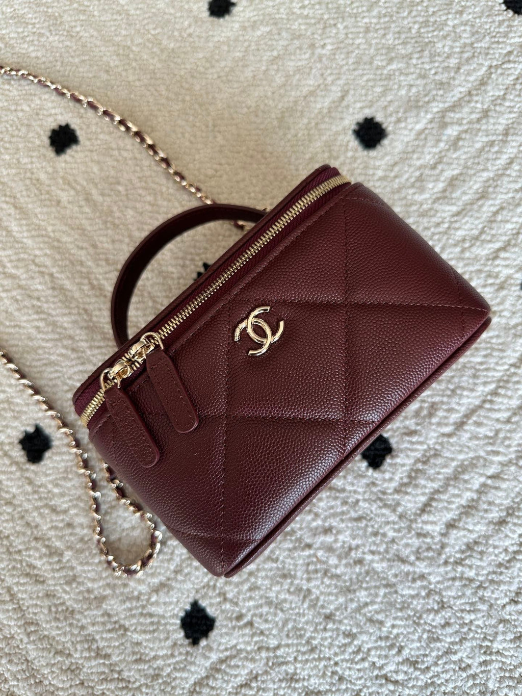 CHANEL 25S VANITY BAG 17 IN DARK RED CAVIAR LEATHER WITH GOLD HARDWARE