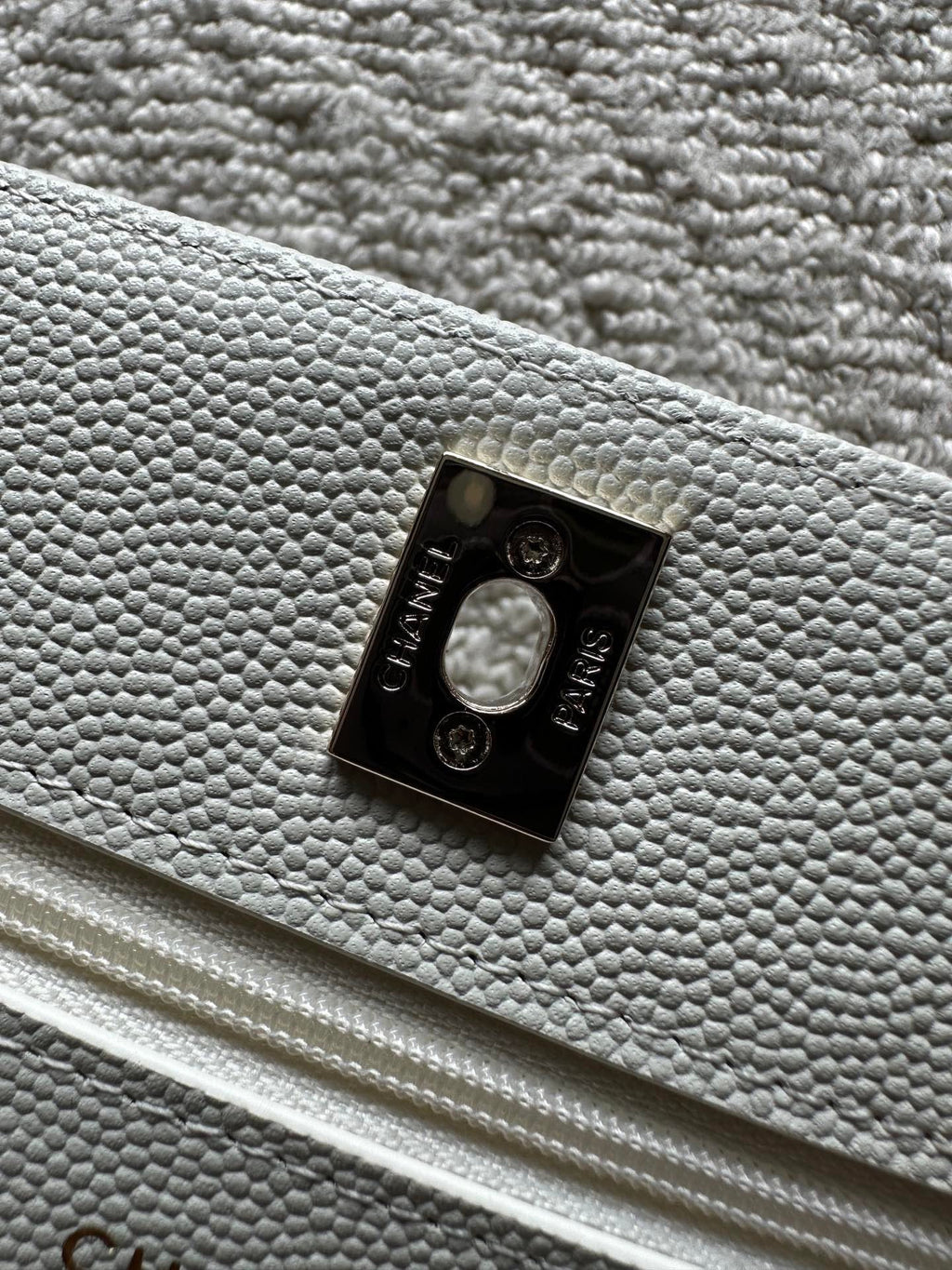 CHANEL 25S MINI FLAP BAG 19 IN WHITE CAVIAR LEATHER