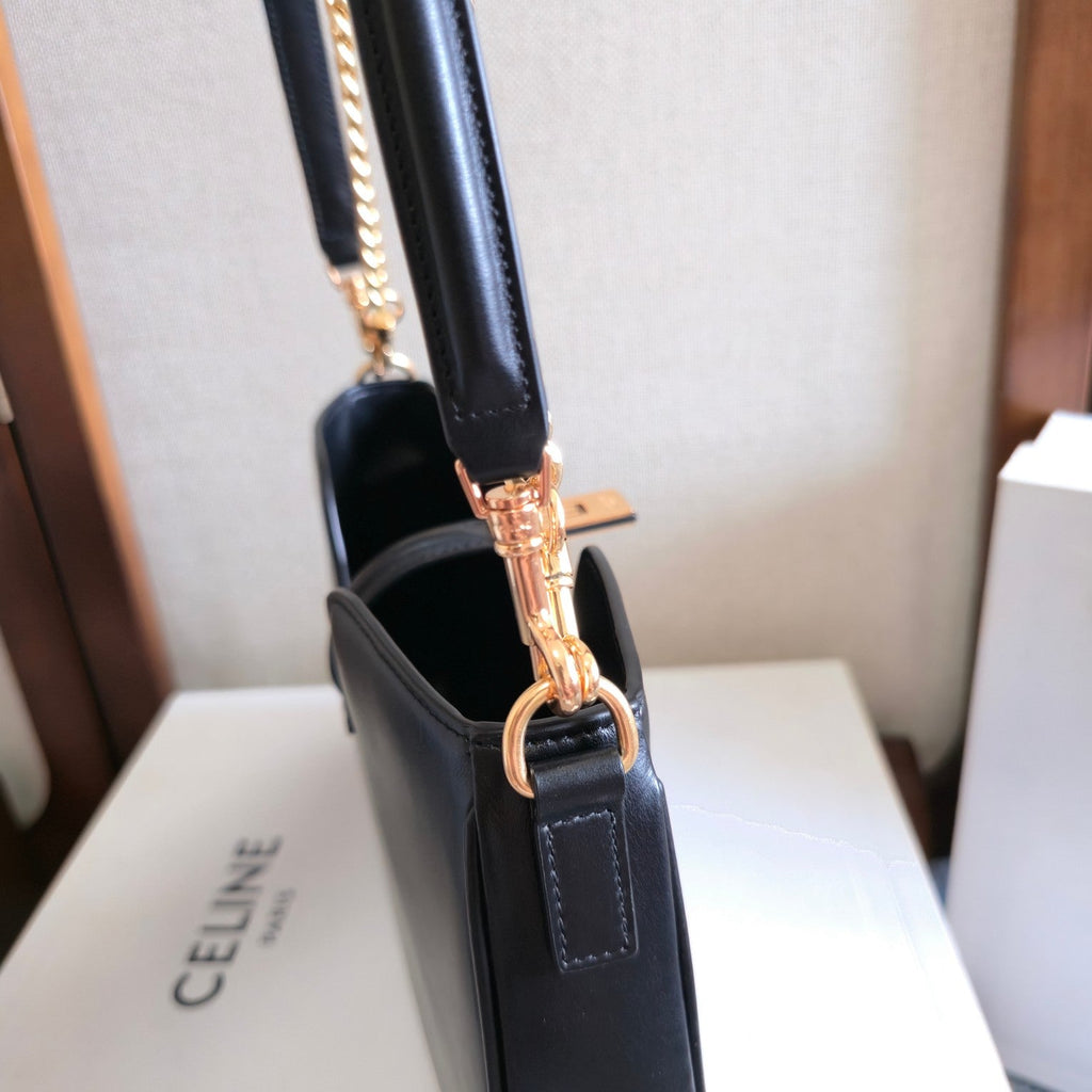 CELINE 25S SHOULDER CAMILLE 16 SOFT 27MM IN BLACK CALFSKIN GOLD HARDWARE