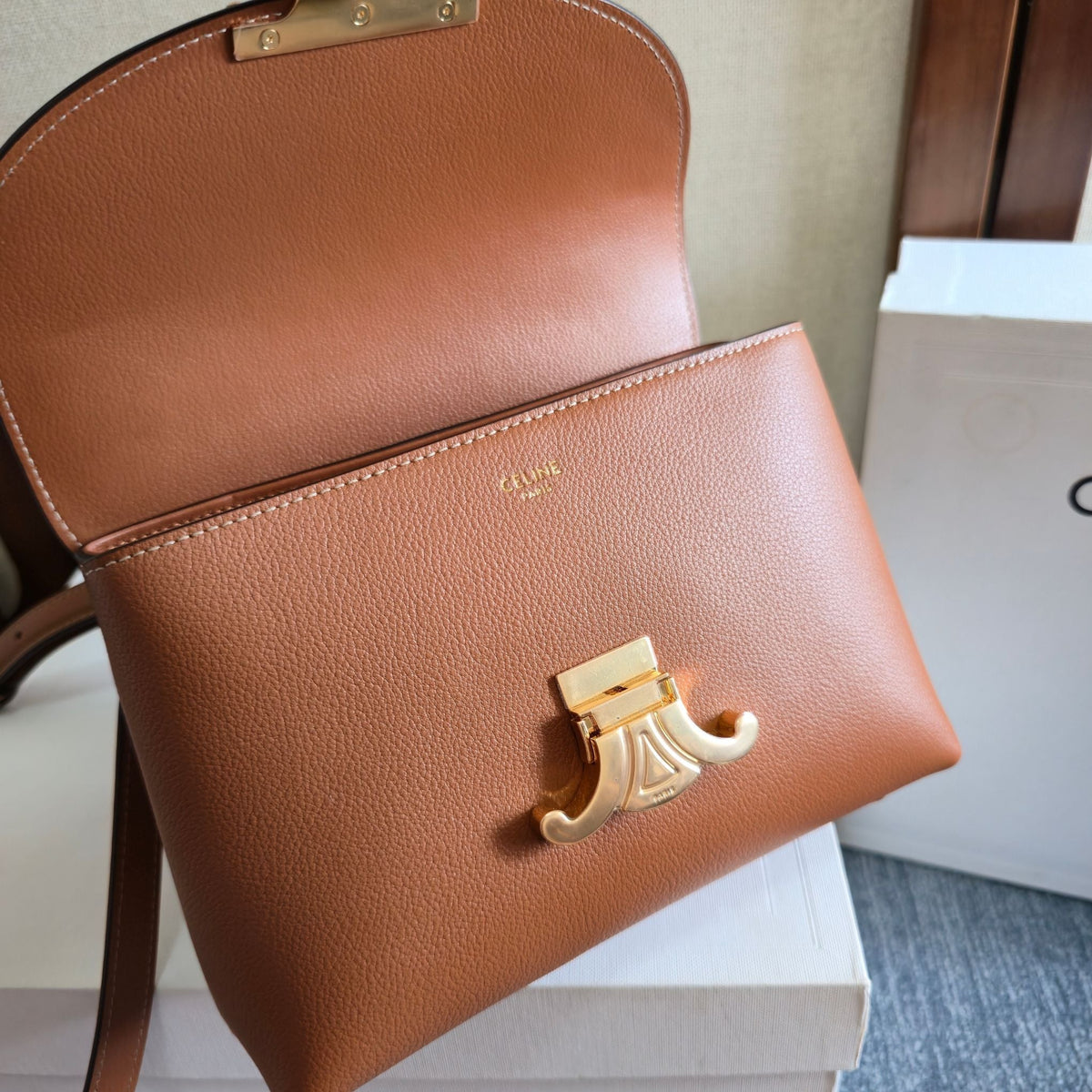 CELINE 25S NINO BAG 20MM IN CARAMEL BROWN GRAINED CALFSKIN GOLD HARDWARE
