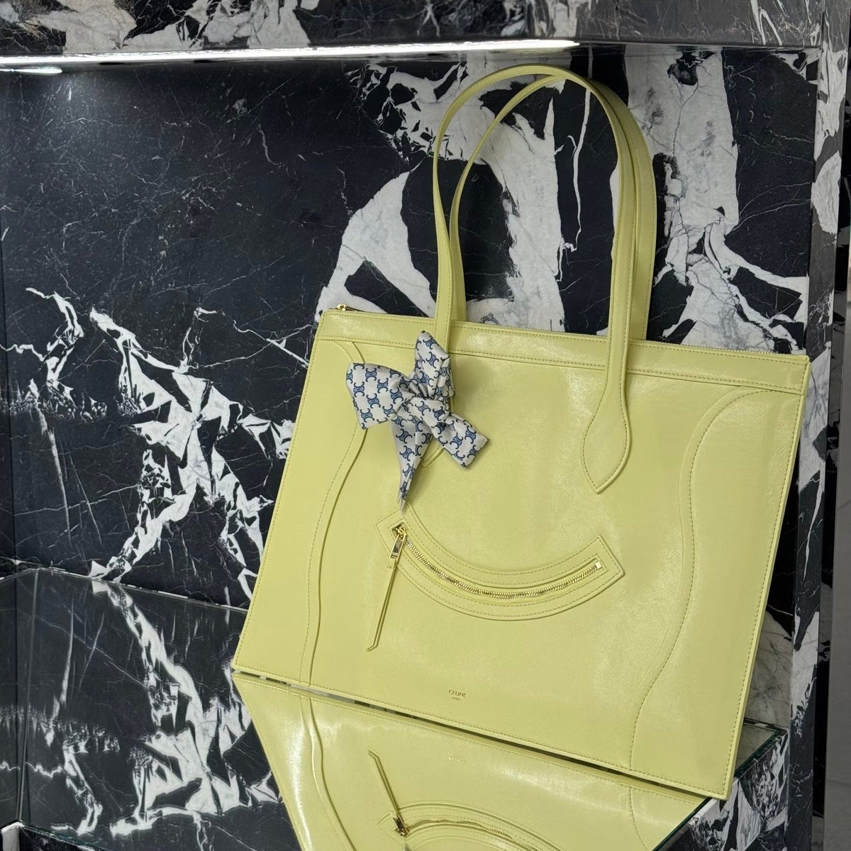 CELINE 25S FLAT CABAS NEW LUGGAGE 44MM IN PASTEL YELLOW GLOSSY CALFSKIN