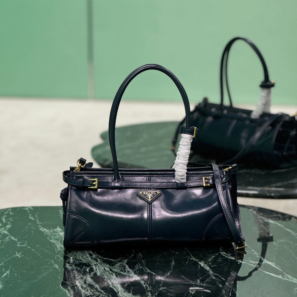 PRADA HANDBAG 32 IN BLACK SOFT SMOOTH LAMBSKIN