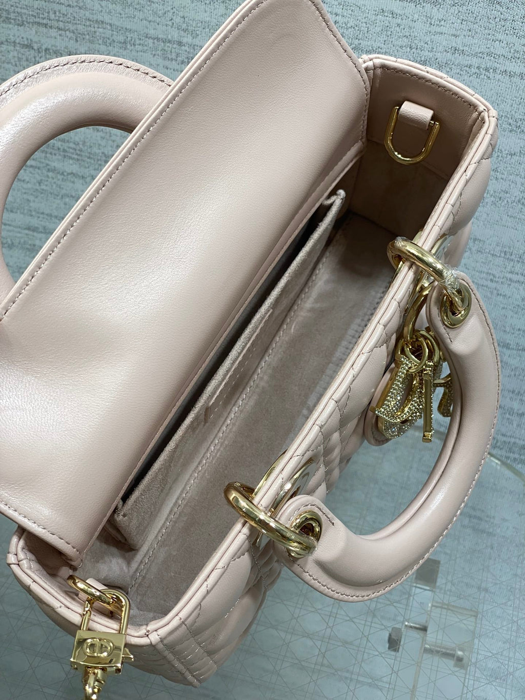 DIOR 25S SMALL LADY D‑JOY BAG 22 IN BABY PINK CALFSKIN GOLD HARDWARE