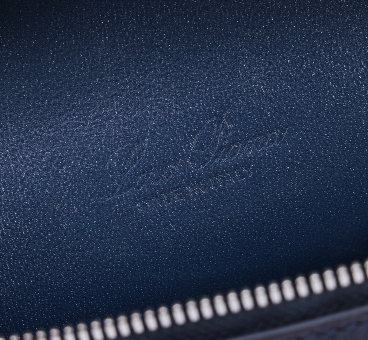 EXTRA POCKET L19 IN SPACE BLUE OSTRICH LEATHER