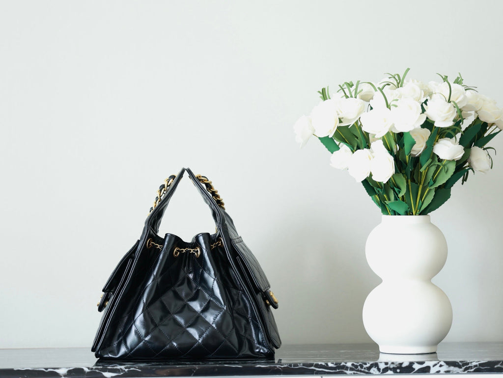 CHANEL 25S HOBO BAG 30 CM IN BLACK LIGHT GLOSSY LEATHER WITH GOLD HARDWARE