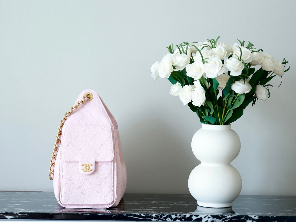 CHANEL 25S HOBO BAG 30 CM IN LIGHT PINK LAMBSKIN WITH GOLD HARDWARE
