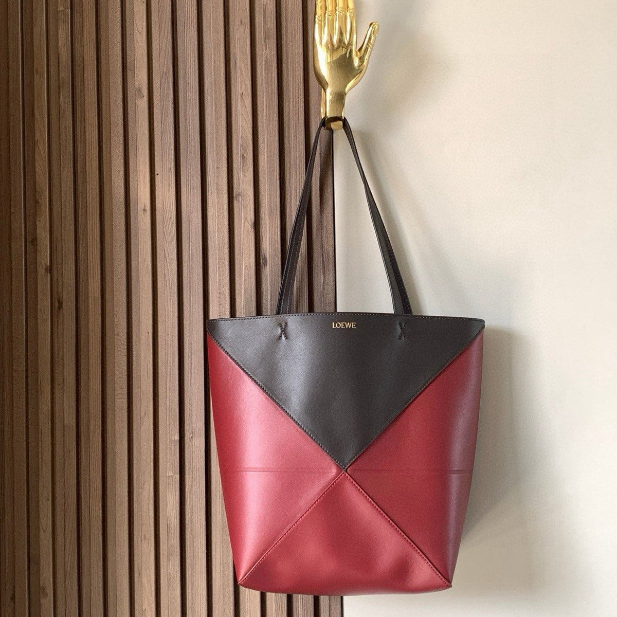 LOEWE 25S PUZZLE FOLD BAG 31 IN SOCOLA AND MAROON SHINY CALFSKIN