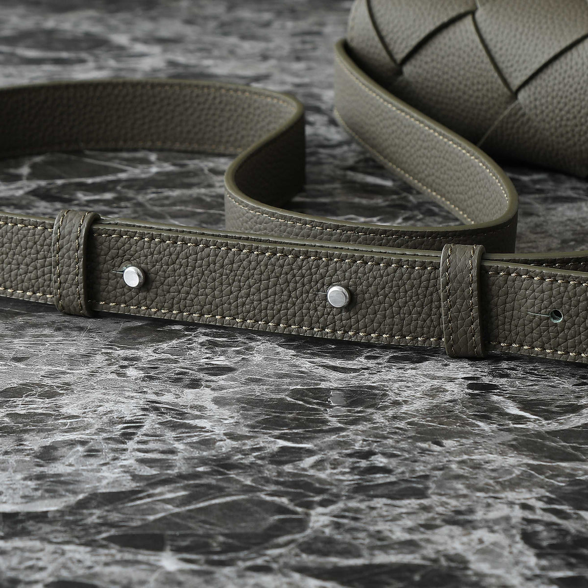 BOTTEGA VENETA 25S DIAGO 22 IN DARK OLIVE CALFSKIN SILVER HARDWARE