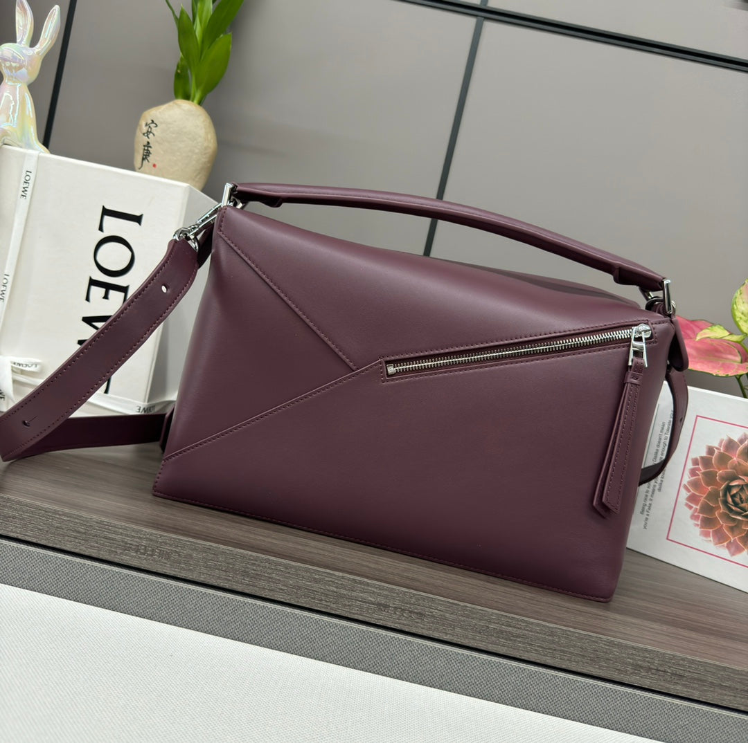 LOE PUZZLE 33 BAG IN WINE PURPLE CALFSKIN