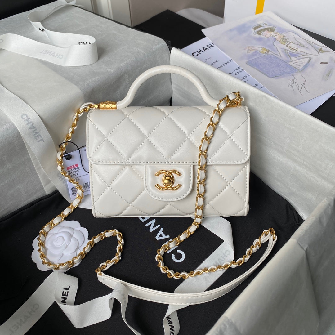 CHANEL 25S FLAP BAG 18 CM IN WHITE LAMBSKIN WITH TOP HANDLE