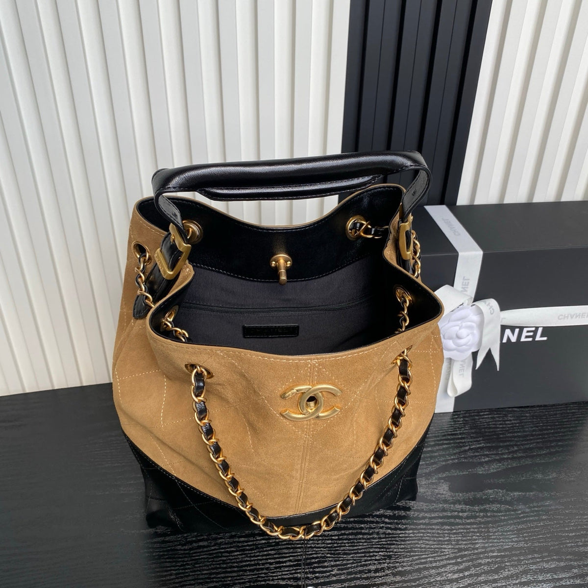 CHANEL 25S HOBO BAG 33 IN BROWN SUEDE AND BLACK CALFSKIN WITH GOLD HARDWARE
