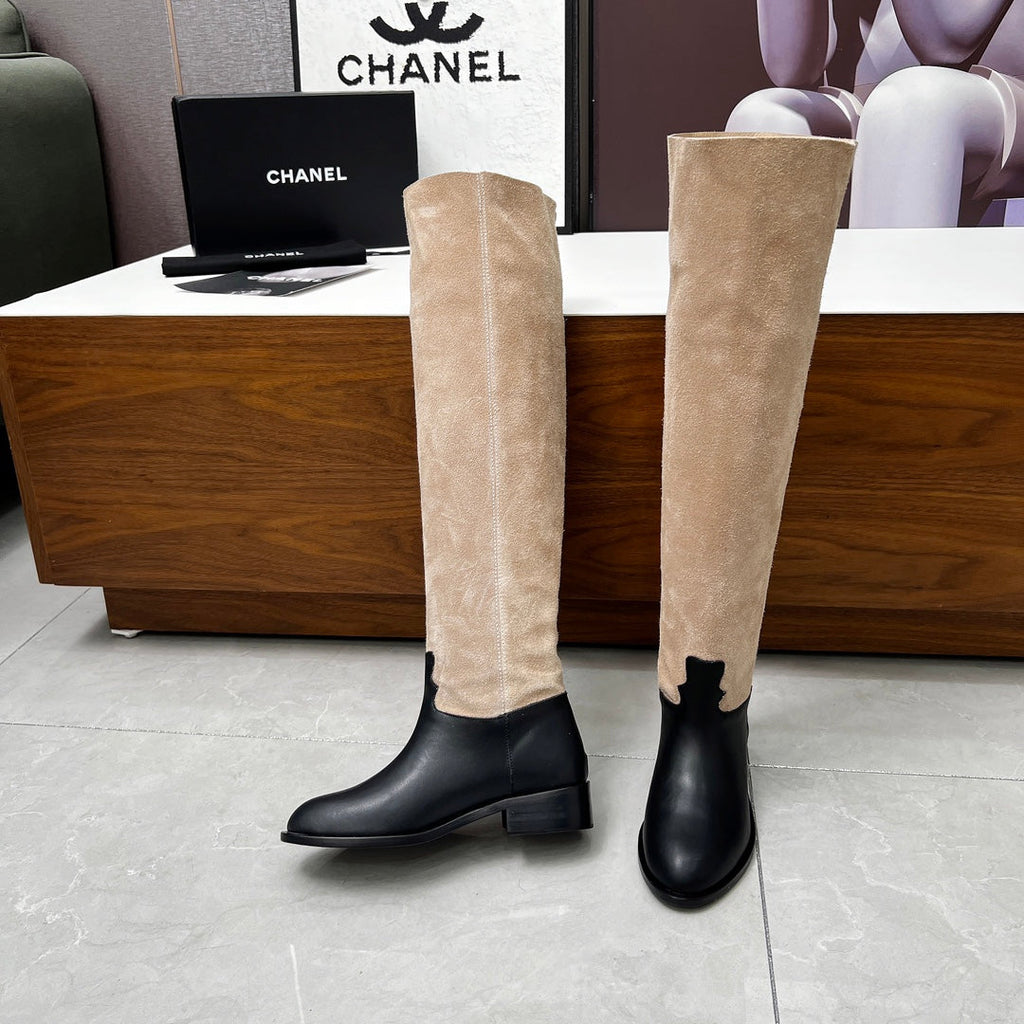 CHANEL 25S KNEE-HIGH BOOTS 35MM IN BLACK CALFSKIN AND TAUPE GRAY SUEDE
