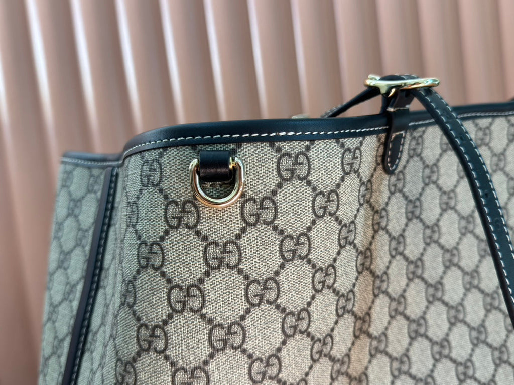 GUCCI 25S EMBLEM LARGE BAG 46 IN DARK BROWN AND BLACK CALFSKIN