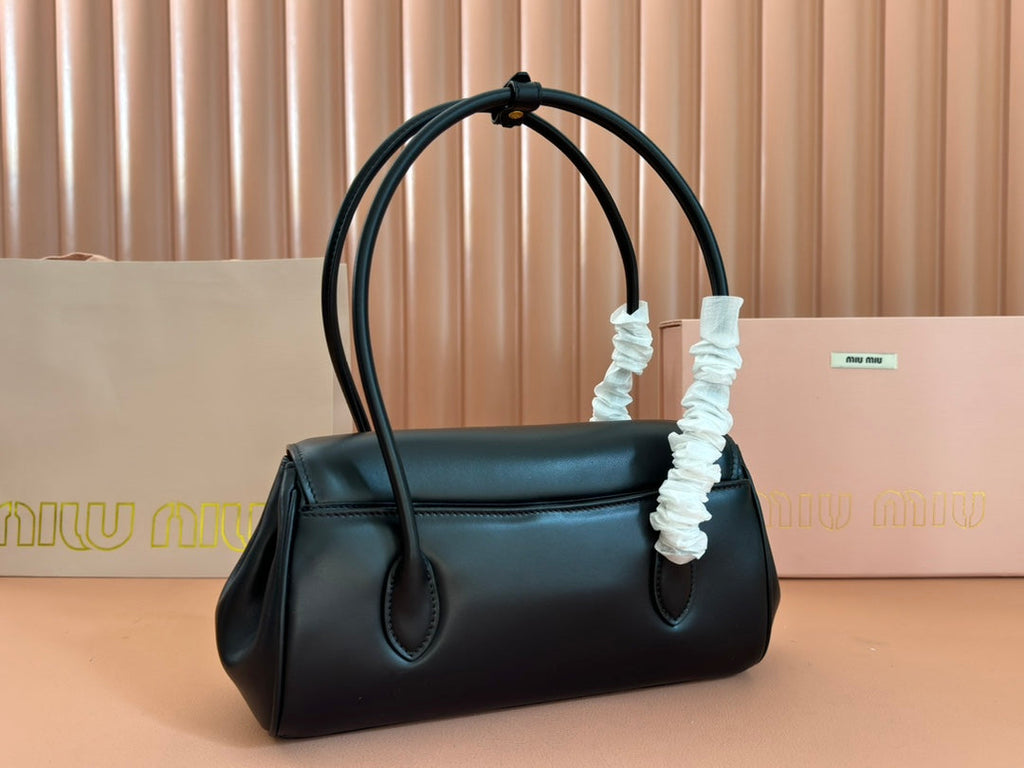 BEAU TOP HANDLE BAG 28 IN BLACK GLOSSY CALFSKIN GOLD HARDWARE