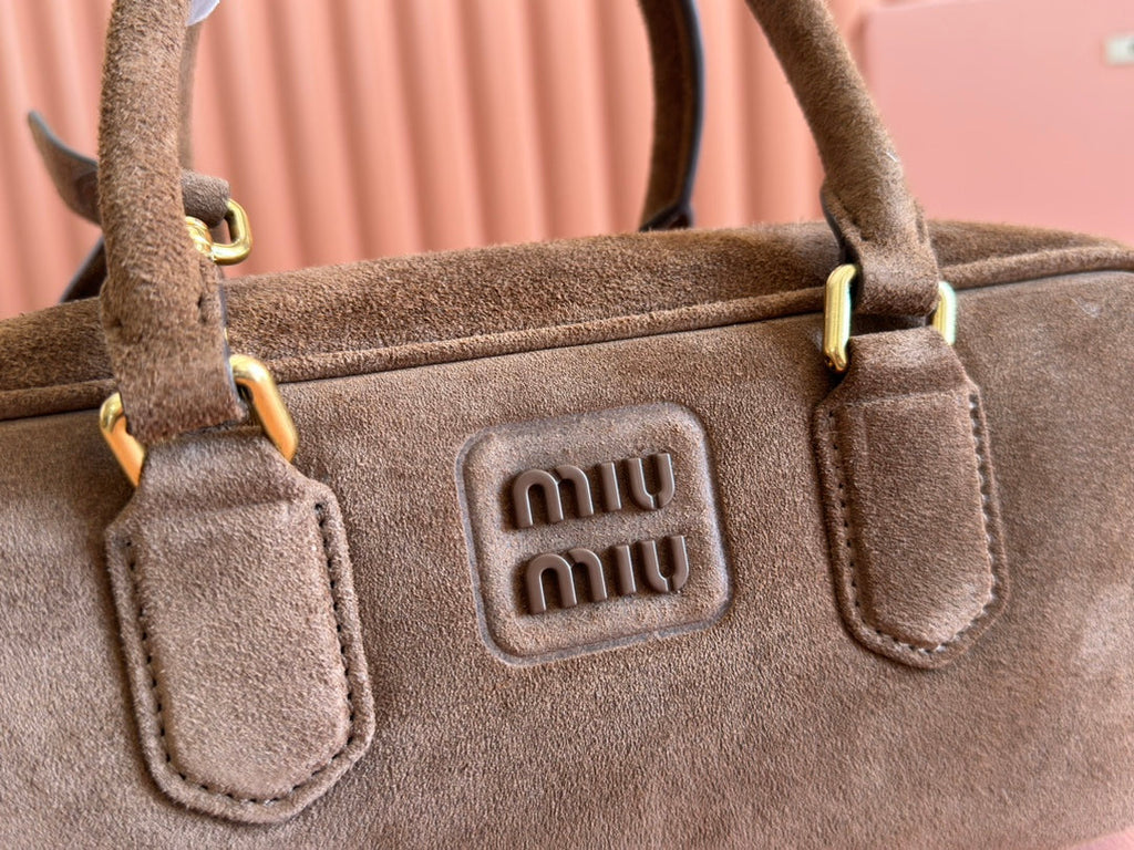 ARCADIE BAG 27 IN CEDAR BROWN SUEDE GOLD HARDWARE