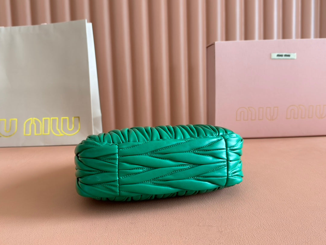 WANDER MATELASSÉ HANDBAG 23 IN PINE GREEN LAMBSKIN