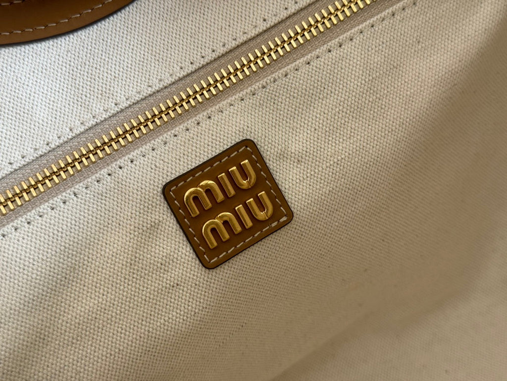 MIUHOBO TOTE 28 IN BROWN CALFSKIN FABRIC LINING GOLD LOCK