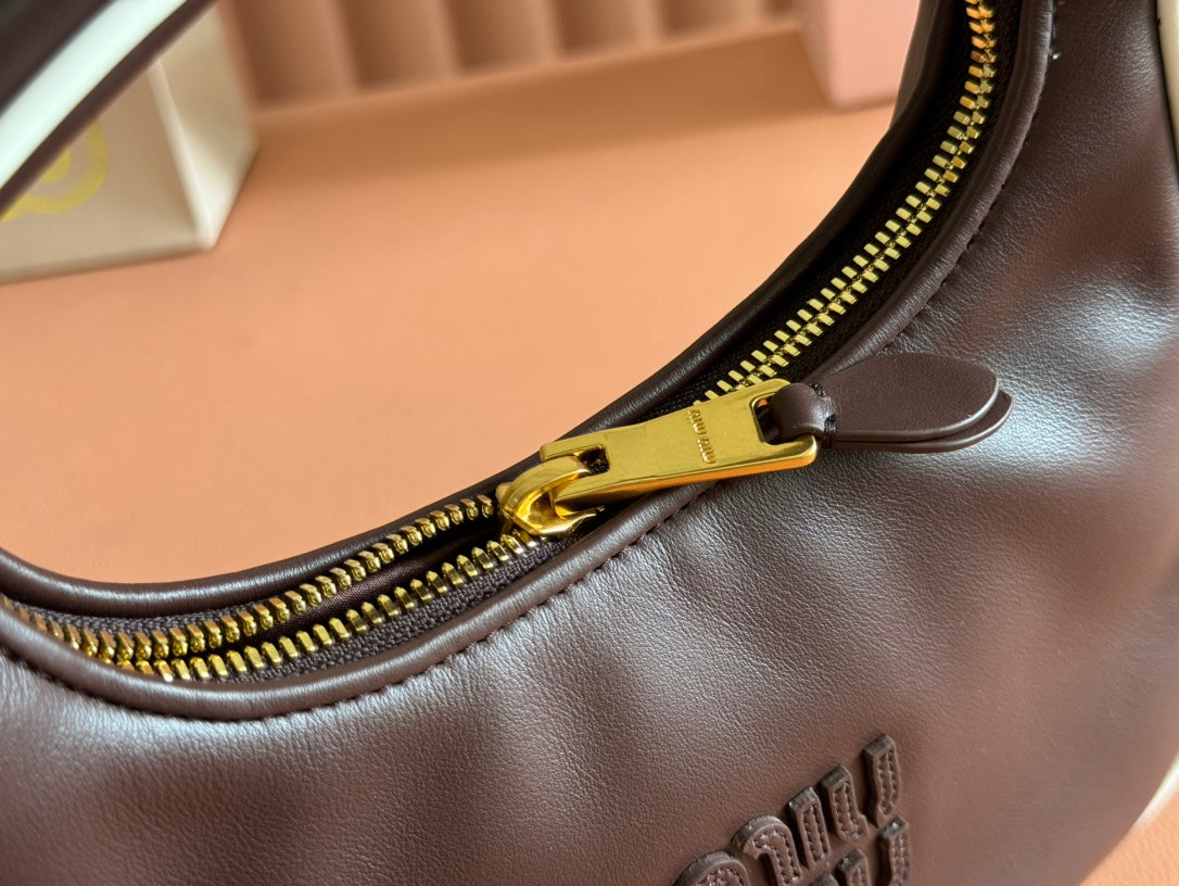 HOBO BOLSA WANDER BLACK IN CALFSKIN