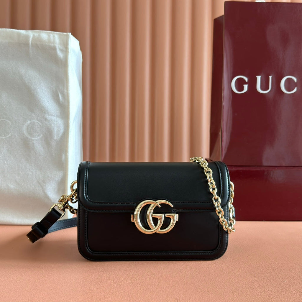 GUCCI 26S SHOULDER BAG 21 IN BLACK CALFSKIN