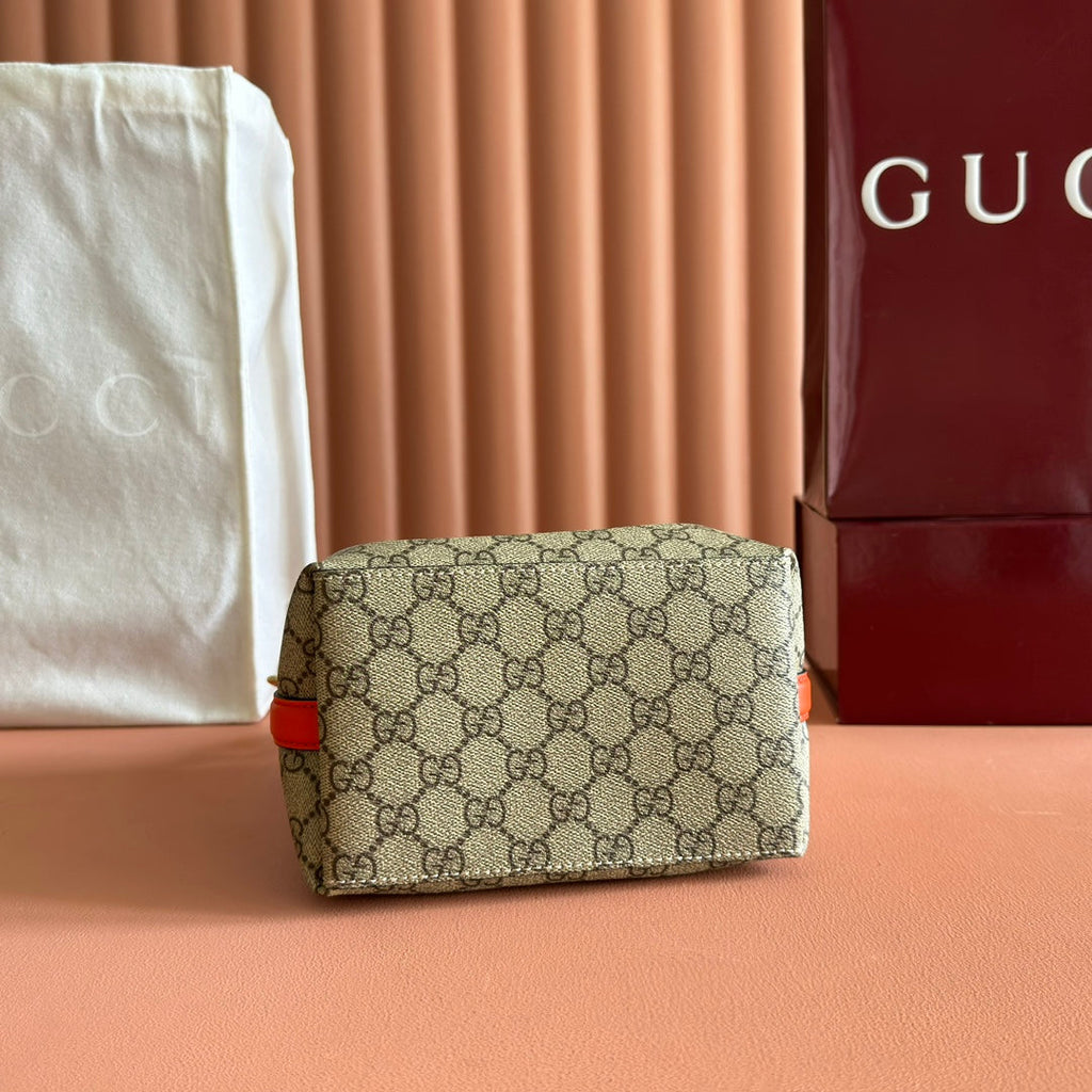 GUCCI 25S EMBLEM MINI BAG 19 IN BEIGE AND BLACK CALFSKIN